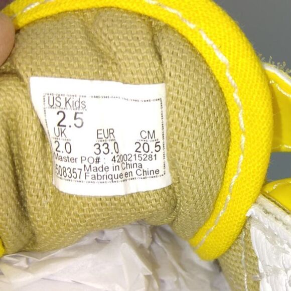 VANS Haribo Girls NEW Shiny Yellow Gold Bears Pattern Sneakers - sz. 2 1/2Y - Picture 6 of 6